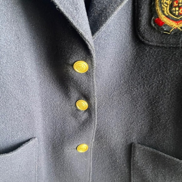 Vintage Lizsport Petites‎ Navy Wool Blazer Gold Crest Preppy Classic 8P - Picture 13 of 16